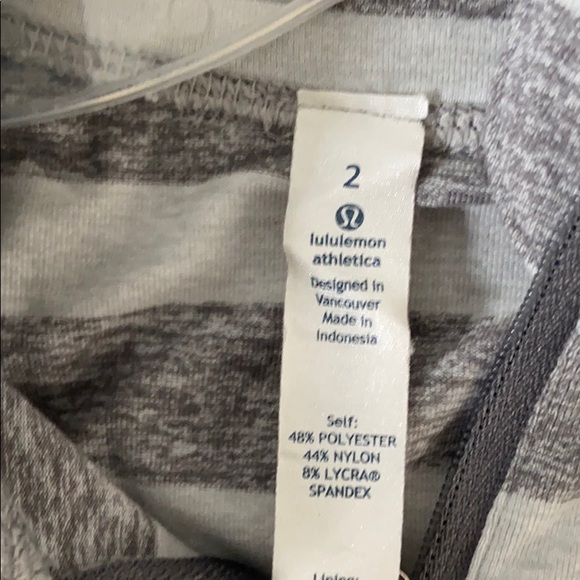 Lulu lemon grey quarter zip - Picture 2 of 4